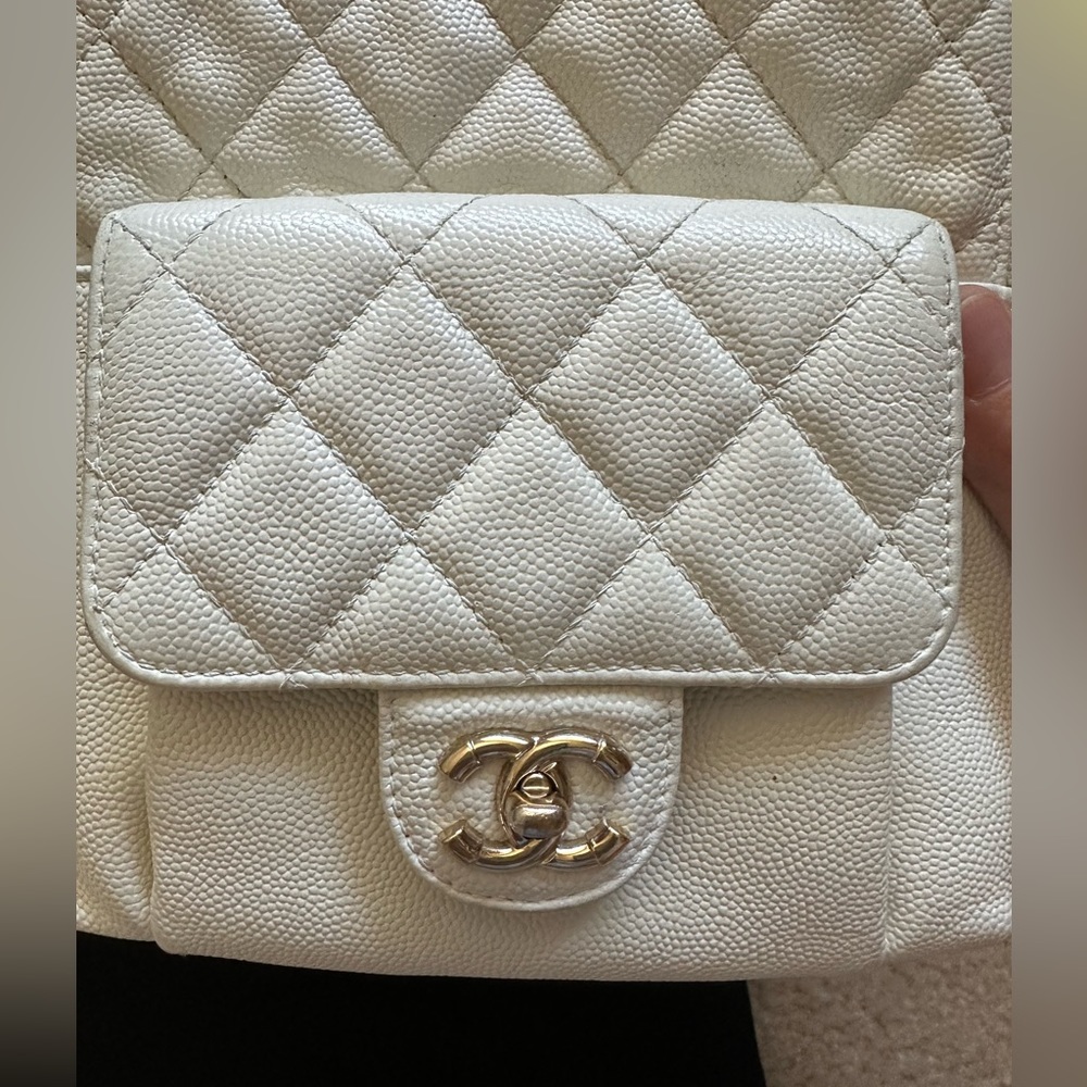 Chanel white caviar day mini backpack.
Used, need spa. - Picture 4 of 16